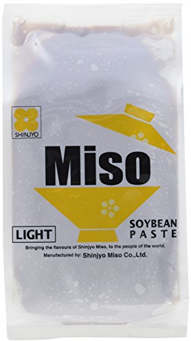 SHINJYO MISO Shiro – Helle Miso-Suppenpaste aus Japan – Ideal zum Kochen von Misosuppe oder zum Würzen von Dressings & leichten Marinaden – 1 x 500 g
