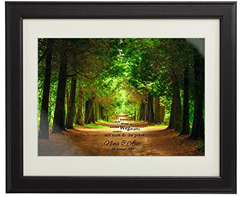 Gemeinsamer Weg – Frühling – Personalisiert mit Namen und Datum – Druck im Bilderrahmen – Geschenke zur Hochzeit für Paare – Geschenk-Idee für Freund oder Freundin – mittel: 35 x 45 cm