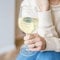 your surprise Verre à Vin Blanc Personnalisable avec Nom - Verre à Vin Gravé avec Nom: Personnalisable avec du Texte, Différents Designs et Polices D'écritures (1)