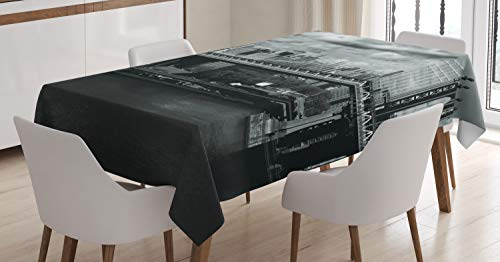 ABAKUHAUS New York Tischdecke, NYC in Schwarz und Weiß, Pflegeleicht Waschbar Schmutzabweisend und mit Klaren Farben Hochwertiger Druck, 140 x 170 cm, Grau