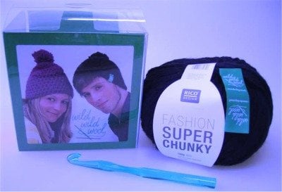 The Knit Kit Häkel-Set Mütze Marine 100 g/90 m