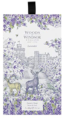 Woods of Windsor Lavendel Seifenstücke, feuchtigkeitsspendende Seife mit Sheabutter, feine gemahlene Seife auf pflanzlicher Basis mit Noten von Patchouli, Hand- und Körperseife, Lavendelduft 3 x 60g