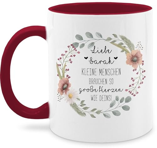 Tasse Tassen 325ml - Erzieher - Kleine Menschen brauchen so große Herzen wie deins | Erzieherin Geschenk | Tagesmutter Geschenke | Krippe Abschiedsgeschenk KiGa - 325 ml - Bordeauxrot