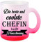 Glas-Tasse weiß/rot Die beste und coolste Chefin heißt (Wunschname) Kaffeetasse, Teetasse, Glühweintasse, Glas satiniert mit Farbverlauf