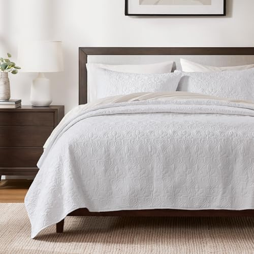 Madison Park Luxurious Cotton Damask Quilt Set, 2PC Twin/Twin XL Bed Set