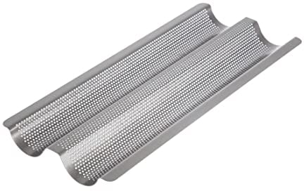 MasterClass Crusty Bake Perforiertes Baguette-Backblech mit PTFE-, PFOA- und BPA-freier Antihaftbeschichtung, robuster 1 mm dicker Kohlenstoffstahl, 39 x 16,5 cm