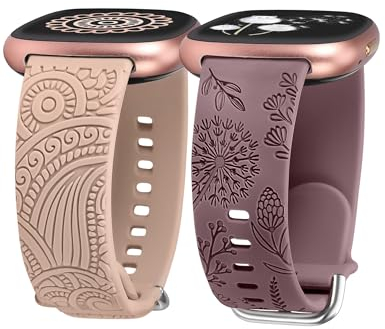 TOYOUTHS 2 Stück Floral Gravierte Armband kompatibel mit Fitbit Versa 4/Versa 3/Sense 2/Sense Armband, Sport Solo Loop Silikon Boho Henna/Löwenzahn Blume Cute Versa 4 Armbänder, Milchtee/Rauch Violett