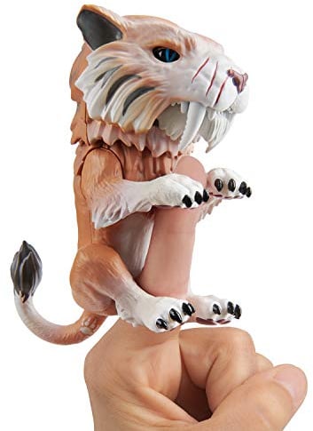 Fingerlings Untamed Sabre Tooth Bonesaw