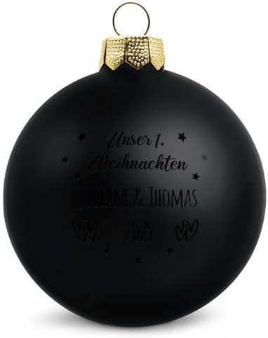 GRAVURZEILE Weihnachtskugel mit Gravur - Unser erstes Weihnachten - Personalisiert mit Namen & Jahr - Festliche Christbaumkugel für Paare als Weihnachtsdeko - Farbe: Schwarz Matt - Größe: 8 cm