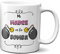 Planetacase - Taza para Madres - Mi Madre es la Bomba - Regalo Original Madre - Cerámica 330 mL - Apta para Microondas y Lavavajillas, Diseño Madre