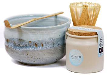 Matcha Tee Set Shinto® Platin - Ceremonial Bio Grüntee-Pulver - beschattet & handgepflückt aus Uji Japan inkl. handgefertigter Schale, Besen & Löffel für die traditionelle japanische Teezeremonie