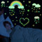 Yomaido Wandaufkleber Regenbogen Wandtattoo 2 Stück, Leuchtend Wandaufkleber für Mädchen Schlafzimmer, Aufkleber Wandsticker Babyzimmer Wohnzimmer Deko