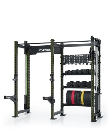 ATLETICA R8 Falcon R, Power Rack mit Kabelzug, Military Green | 95kg Gewichtsblock, Komplettes Storage-System, Kompaktes Design, Ideal für Studios & Personal Training
