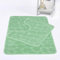Lot de 2 tapis de bain luxueux à motif galets – Tapis de salle de bain absorbant l'eau avec fonction antidérapante – 100 % polypropylène – Comprend un tapis pour WC et WC (vert sauge)