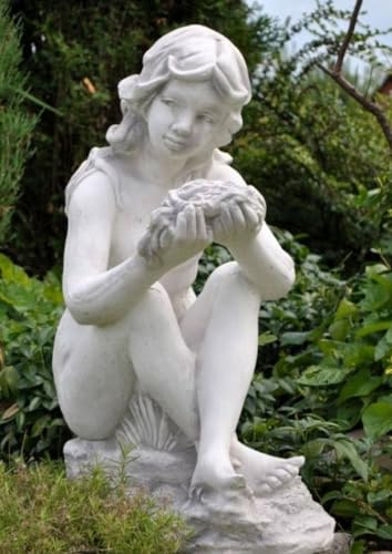 Casa Padrino Jugendstil Wasserspeier Skulptur Sitzende Frau Weiß 24 x 46 x H. 62 cm - Elegante Wasserspeier Stein Figur - Barock & Jugendstil Garten Deko Accessoires
