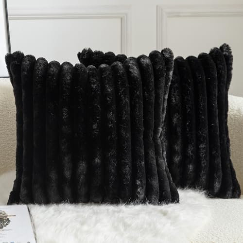 Mandioo 2er Set Kissenbezug gestreiftes Künstlich Pelz Superweich Kissen Flauschig Modern Kissenhülle Deko Sofa Wohnzimmer Schlafzimmer Kissenbezüge 40 x 40 cm Schwarz
