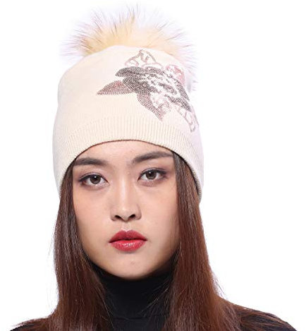 Damen Strickmütze schöne Baskenmütze Winter Mütze Bommelmütze Beanie Waschbär Fell Bommel mit Blume - weiß