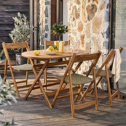 BUTLERS Gartenmöbel-Set 5-TLG Akazienholz –Boho Garden– 4 Klappstühle im Geflecht-Design mit Klapptisch oval 80 x 55cm | Wetterfester Balkontisch Outdoor Balkonstühle | FSC Gartenmöbel