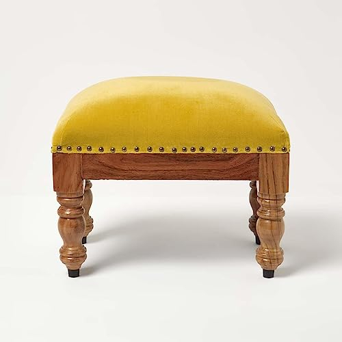Homescapes Samthocker senfgelb 50x30 cm, rechteckiger Hocker mit Holzbeinen, Polsterhocker Baumwollsamt