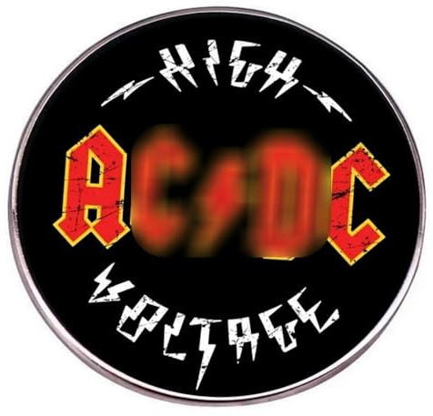 Distrigeek Anstecknadel aus Metall, AC/DC High Voltage, Gruppe Hard Rock, rund, schwarz, für Damen und Herren, Emaille