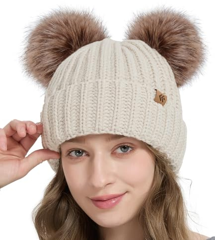Creekstone Bommelmütze Damen Mädchen, Beanie Wintermütze mit Kunstfell-Doppel-Pom, warme Strickmütze Mit Fleece gefütterte (DE/NL/SE/PL, Alphanumerisch, Einheitsgröße, Beige)