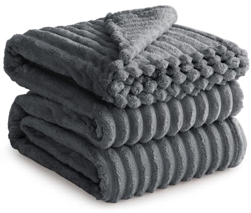 RUIKASI Kuscheldecke Flauschig Decke Grau - 220x240cm XXL Fleecedecke Sofadecke Couchdecke für Wohnzimmer Deko Blanket, Weiche Wolldecke Warme Korddecke als Tagesdecke