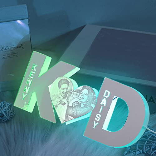 Personalisierter Herz-Foto-LED-Spiegel, individuelle Bildcollage und Initialen, Wandleuchte, personalisierbar, Namen, Buchstaben, Spiegellampe, Geschenk für Paare, Liebhaber, Jahrestag, Geburtstag