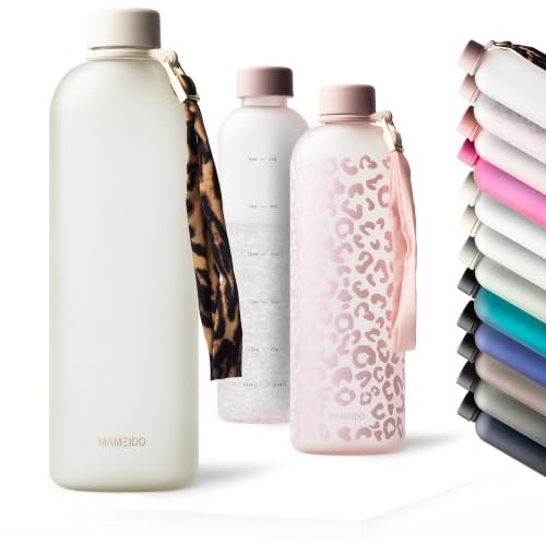 MAMEIDO Gourde étanche, compatible boissons gazeuses 1,5 l Ivory Beige | sans BPA avec dragonne amovible et repères horaires – Gourde Enfant pour le sport, l'école & le bureau