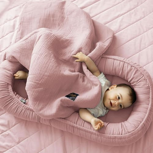 PaLulli® 2in1 Babynest mit Babydecke aus 100% Musselin Baumwolle Premium Kuschelnest Babynestchen 100x60cm Klettverschluss-Klappe Nestchen Wickelauflage Kuschelbett Kokon Decke (Rosa)