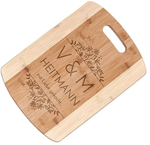 Maverton Bambus Holzbrett mit Gravur - Schneidebrett - Küchenbrett - Größe: 35x25 cm - groß und massiv - für Paare - zum Hochzeitstag - zur Hochzeit - zu Weihnachten - Initialen