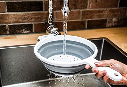 Excellent Houseware Faltbarer Seiher Sieb aus Silikon | Platzsparend, ist leicht zu reinigen | Verwendet als Nudelsieb, Abtropfsieb, Küchensieb | Weiss- Grau | Weiss- Blau | Weiss- Grün Ø 22cm