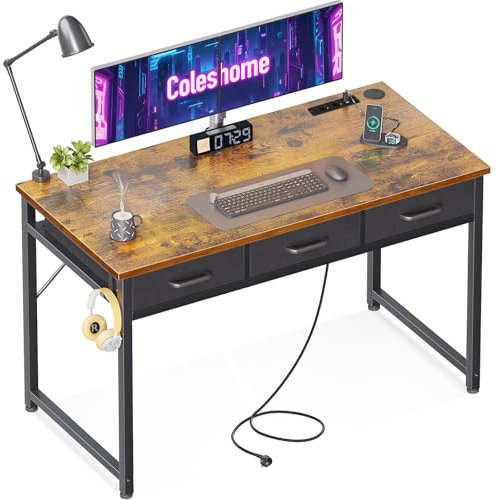 Coleshome Scrivania con Cassetti, 120x48 cm Scrivania Ufficio con Portacuffie, Scrivanias Salvaspazio con 2 Prese e 2 Porte di Ricarica USB per l'Ufficio in Casa, Marrone