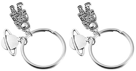 NUOBESTY 2 stücke astronaut keychain planet spaceman schlüsselanhänger tasche geldbörse anhänger charme liebhaber geschenke neujahr gefälligkeiten (stil 4)