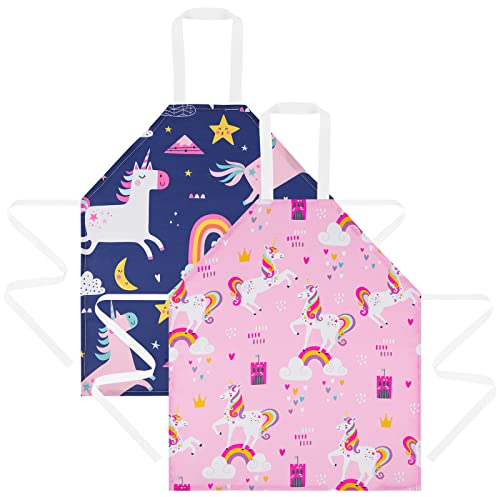 HOTUT Kinder Schürzen Set, 2PCS kochschürze kinder, Verstellbare Kinderschürze Cartoon, Schürzen für Kinder Basteln Malen Backen Kochen-Blau +Rosa