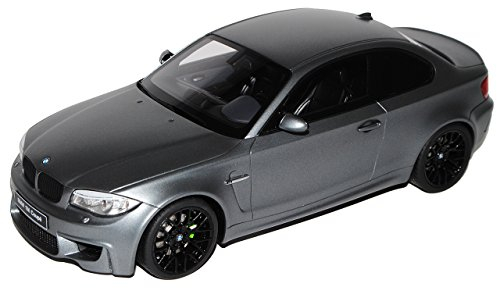 B*M*W 1er 1M E82 Coupe Matt Grau 2007-2013 Nr 709 1/18 GT Spirit Modell Auto mit individiuellem Wunschkennzeichen