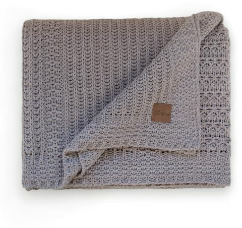 Dalisa Ganzjährige Strickdecke in Boho-Deko Rebecca, Cappuccino 200x220 cm: Extra Weiche, Leichte und Voluminöse, 100% Akryl, Oeko-Tex Zertifizierte Kuscheldecke für Sofa, Couch und Bett