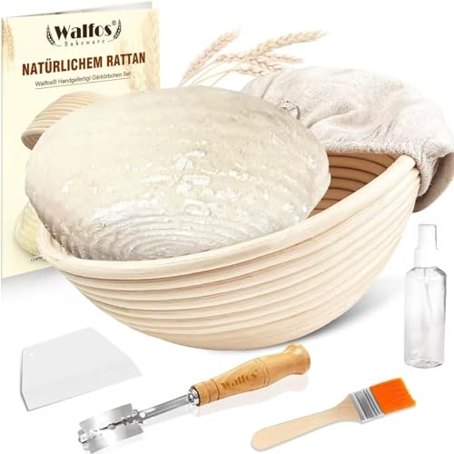 Walfos® - Cesta de fermentación redonda para hornear pan, cesta de fermentación redonda de 25 cm, ratán natural, ideal para 1 kg de masa, incluye cuchillo de panadería, raspador de masa, botellas