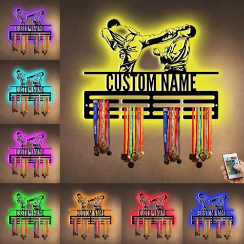 ASD Jewerly Personalisierte Name Metall Taekwondo Medaille Aufhänger Halter Display Rack für Auszeichnungen Bänder mit LED-Licht, kundenspezifische Sport Medaille Aufhänger Display Award Rack