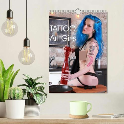 Tattoo Art Girls (Wandkalender 2026 DIN A4 hoch), CALVENDO Monatskalender: Sie sind jung, sexy und voller Kunst, die unter die Haut geht... (CALVENDO Erotik)