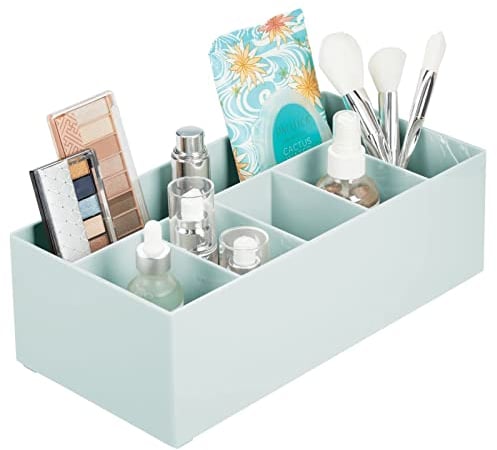 mDesign Schminkaufbewahrung für Wasch- oder Schminktische – Aufbewahrungsbox aus BPA-freiem Kunststoff für Make-up – moderner Kosmetik Organizer mit 6 Fächern – mint grün