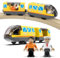 DxxD Trenino Elettrico per Bambini, Trenino Legno Giocattolo, Treno Intercity con Figure per Ferrovia, Locomotiva ad Azione a Batteria, Auto Giocattolo Compatibile con Thomas, Brio Età 3+ Anni, Giallo