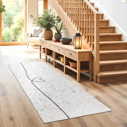 Rutschfeste Sauberlaufmatte innen - Herz hellgrau 50 x 150 cm (Rechteckig) | Miabella Türmatte rutschfester Läufer Wohnraum Fußmatte extrem saugfähiger Küchenläufer waschbar bei 30°C Schmutzfangmatte