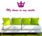 INDIGOS UG WANDTATTOO violett w021 My Home is My... Wandaufkleber, 96x35 cm - Dekoration Fensterfolie - Wandaufkleber - Kinderzimmer Wohnzimmer Schlafzimmer Küche Badezimmer Büro Hotel