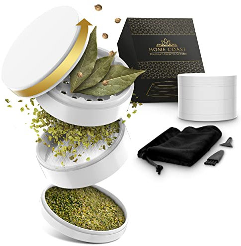 Home Coast ® Premium Grinder | Crusher weiß Ø 63mm 4teilig | Nano Keramik beschichtete Kräutermühle mit Zubehör | Grinder inkl. Box, Reinigungsset und Tragetasche für unterwegs