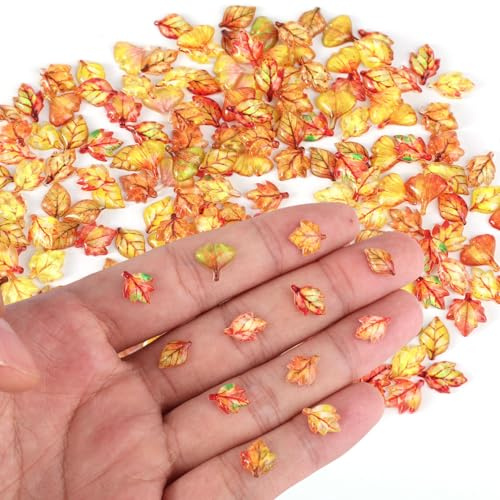 210pcs Mini Feuilles d'automne, 5 Styles Feuilles Miniatures Amusantes Résine l'Artisanat Petites Fournitures Décoration d'automne Résine Adaptées au Micro-Paysage Décoration