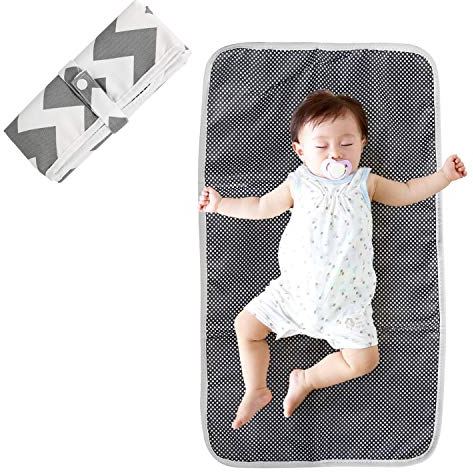 NEWSTYLE Portable Tapis à Langer,Léger Pliable Matelas à Langer Poches Urinoir Pad à langer Kit pour Bébé Maison Extérieur Voyage