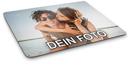 PhotoFancy® - Blechschild mit Foto Bedrucken Lassen - Retro-Blechposter mit eigenem Bild Personalisieren (70 x 50 cm)