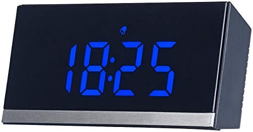 infactory Nachttischuhr dimmbar: Dimmbare Funk-LED-Tischuhr, Wecker und Temperaturanzeige, schwarz/blau (Funkwecker nachts beleuchtet, Nachttischuhr beleuchtet, Beleuchtete Uhr Nachttisch)