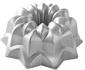 Nordic Ware 53137 Stampo Vintage Star, Alluminio pressofuso, Argento, 10 Cups