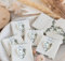 Dein Gastgeschenk zur Hochzeit mit Blumensamen, SET 20 Stück - Eukalyptus - Tischkärtchen zum Beschriften - zur Hochzeit, Taufe, Kommunion, Konfirmation, Taufe - Platzkarten mit Samentütchen